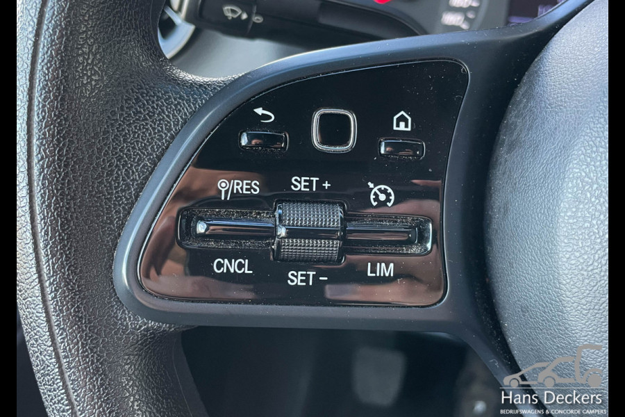 Mercedes-Benz Sprinter 316 L2H2 Zwart MBUX Trekhaak 3500kg 163pk Airco