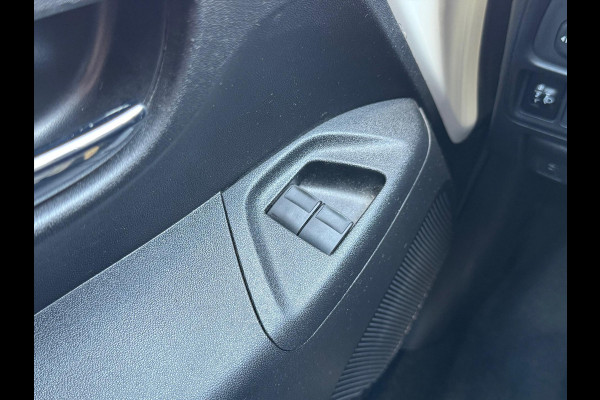 Toyota Aygo 1.0 VVT-i X-Joy | Apple CarPlay/Android Auto, Lichtmetalen velgen, Parkeercamera, Stuurbediening, In hoogte verstelbare stoel