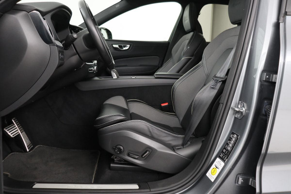 Volvo XC60 2.0 Recharge T8 AWD R Design | Panoramadak | Head-Up | Trekhaak | Harman/Kardon | Camera | Adaptive cruise | Stoelverwarming | Memory | Navigatie