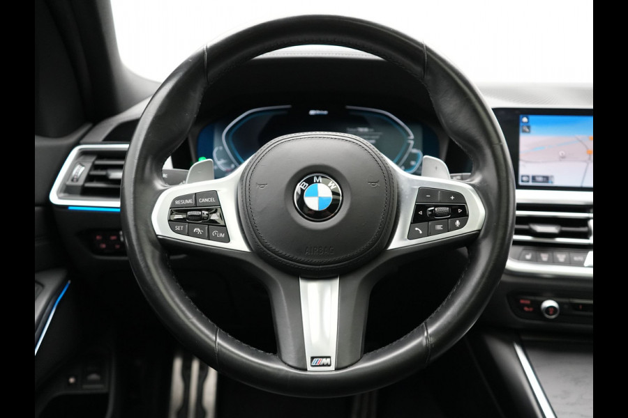 BMW 3 Serie Touring 330e M Sport Plug In Hybrid Dealer O.H. PHEV | Panodak | Lederen Sportstoelen Verwarmd | Adaptive Cruise | Navigatie | Apple Carplay | Camera | DAB | Sfeerverlichting |