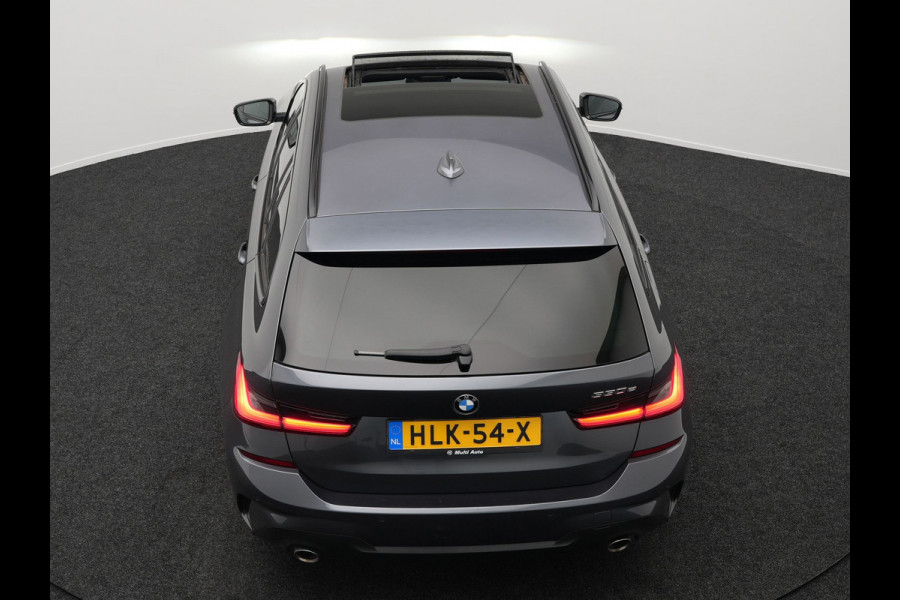 BMW 3 Serie Touring 330e M Sport Plug In Hybrid Dealer O.H. PHEV | Panodak | Lederen Sportstoelen Verwarmd | Adaptive Cruise | Navigatie | Apple Carplay | Camera | DAB | Sfeerverlichting |
