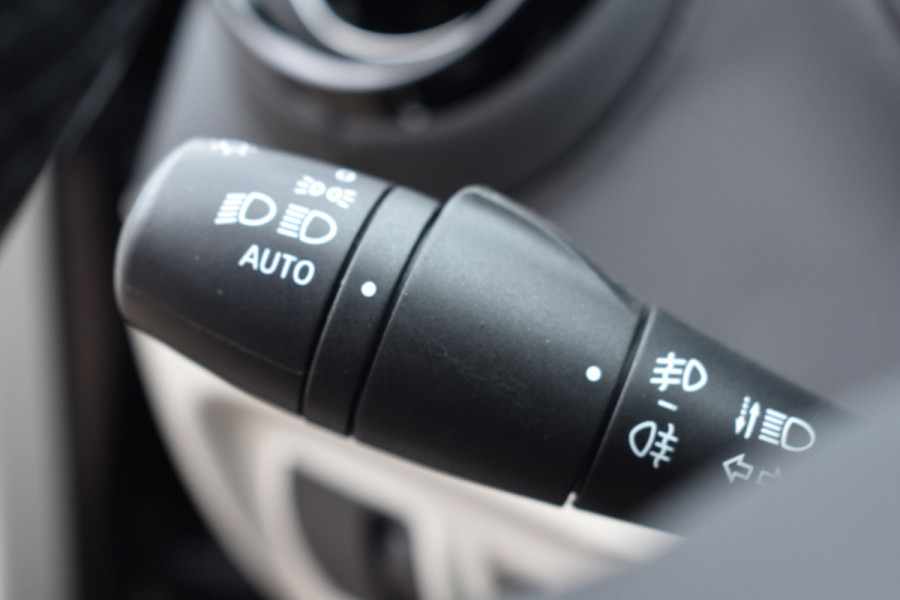 Renault Captur 1.2 TCe Initiale Paris Automaat leer Navi 11000 km