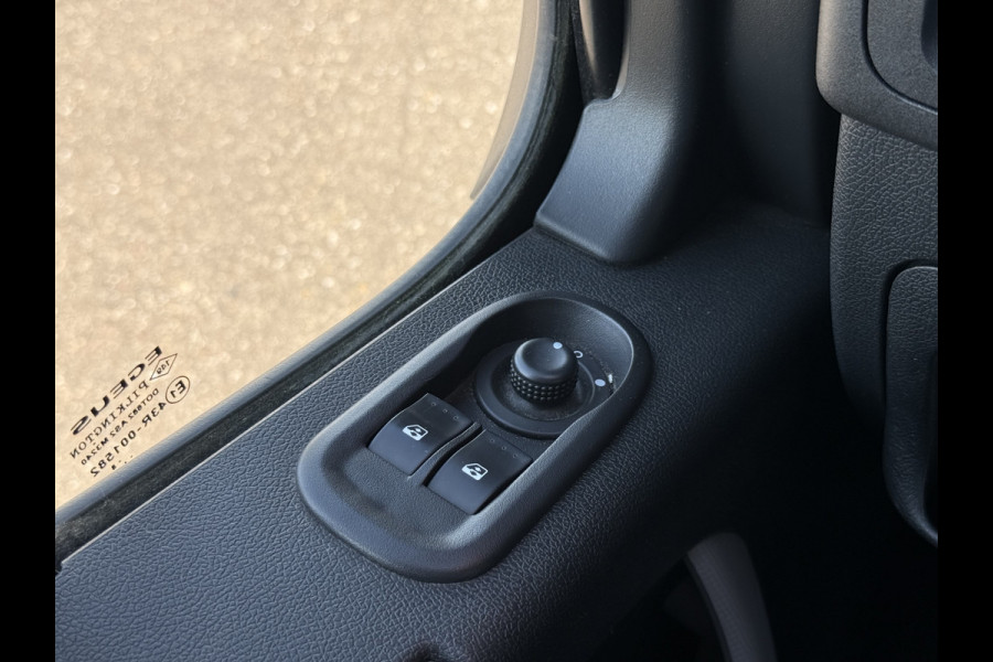 Renault Master T35 2.3 dCi L3 Bakwagen | NL-auto | Laadklep | Zijdeur | Airco | Cruisec.