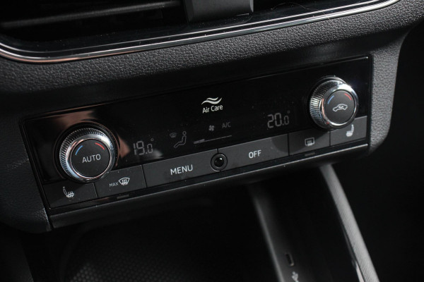 Škoda Kamiq 1.0 TSI 110pk Ambition | Navigatie | Apple Carplay/Android Auto | Climate Control | Dab | Led | Parkeer sensoren | Stoelverwarming | Extra getint glas