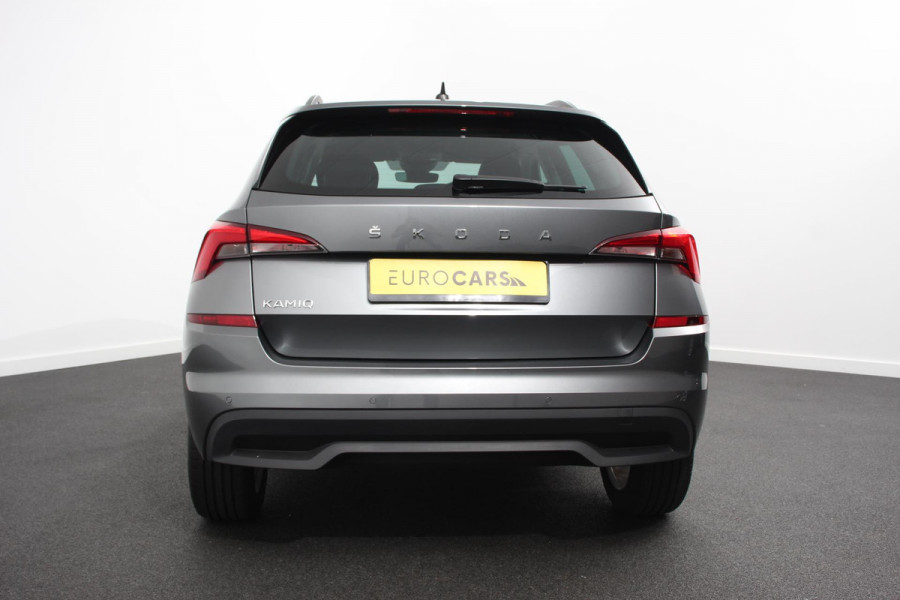 Škoda Kamiq 1.0 TSI 110pk Ambition | Navigatie | Apple Carplay/Android Auto | Climate Control | Dab | Led | Parkeer sensoren | Stoelverwarming | Extra getint glas