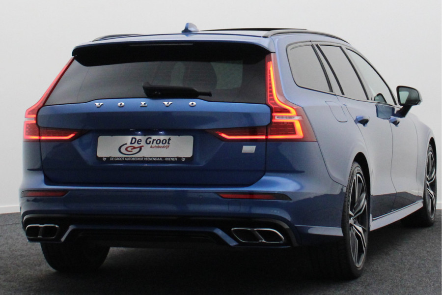 Volvo V60 2.0 T8 Recharge AWD R-Design Leer/Stof, Panoramadak, H&K, Camera, ACC, Standkachel, LED, DAB, 19''
