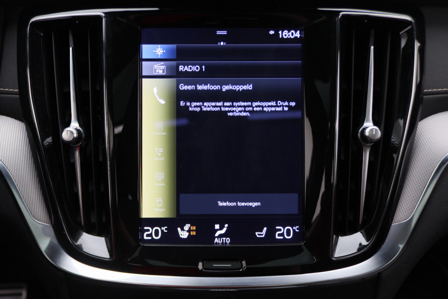 Volvo V60 2.0 T8 Recharge AWD R-Design Leer/Stof, Panoramadak, H&K, Camera, ACC, Standkachel, LED, DAB, 19''