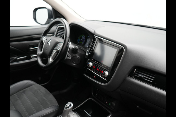 Mitsubishi Outlander 2.4 Intense Plug in Hybrid 225pk PHEV | Carplay | Parkeersensoren | Stoelverwarming | L.M. 18" | Camera | Cruise Control | Climate Control | DAB |