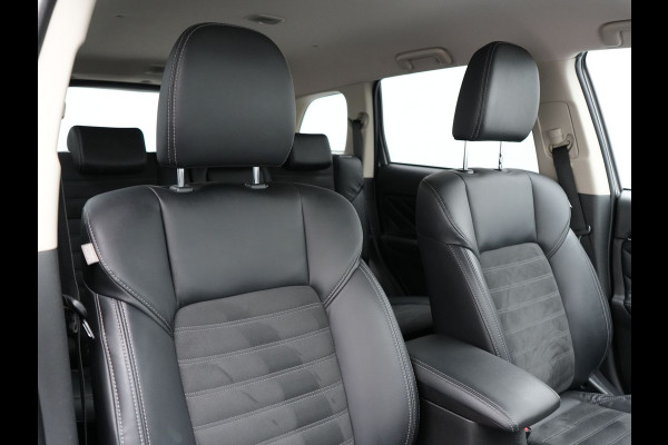 Mitsubishi Outlander 2.4 Intense Plug in Hybrid 225pk PHEV | Carplay | Parkeersensoren | Stoelverwarming | L.M. 18" | Camera | Cruise Control | Climate Control | DAB |