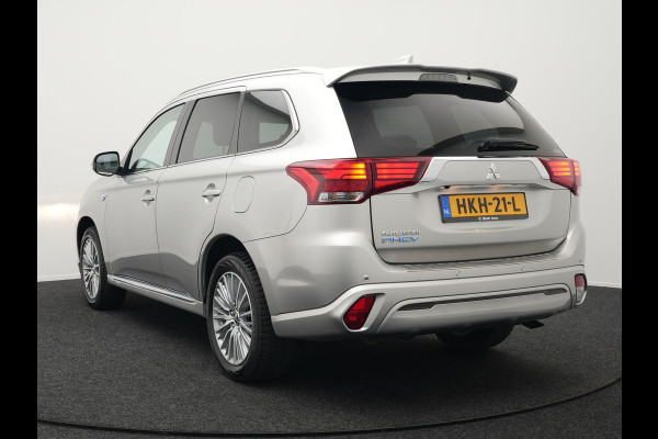Mitsubishi Outlander 2.4 Intense Plug in Hybrid 225pk PHEV | Carplay | Parkeersensoren | Stoelverwarming | L.M. 18" | Camera | Cruise Control | Climate Control | DAB |