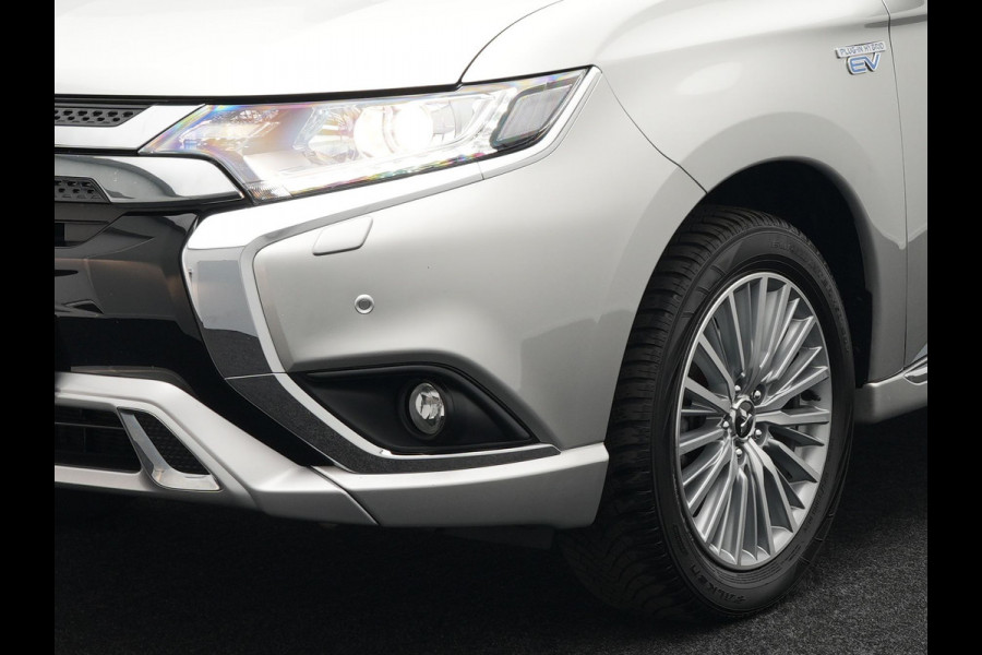 Mitsubishi Outlander 2.4 Intense Plug in Hybrid 225pk PHEV | Carplay | Parkeersensoren | Stoelverwarming | L.M. 18" | Camera | Cruise Control | Climate Control | DAB |