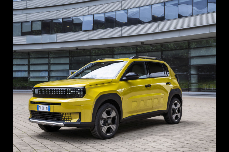 Fiat Grande Panda La Prima 44 kWh | Clima | Cruise | Camera | Apple Carplay | 17" | Navi | Winter Pack