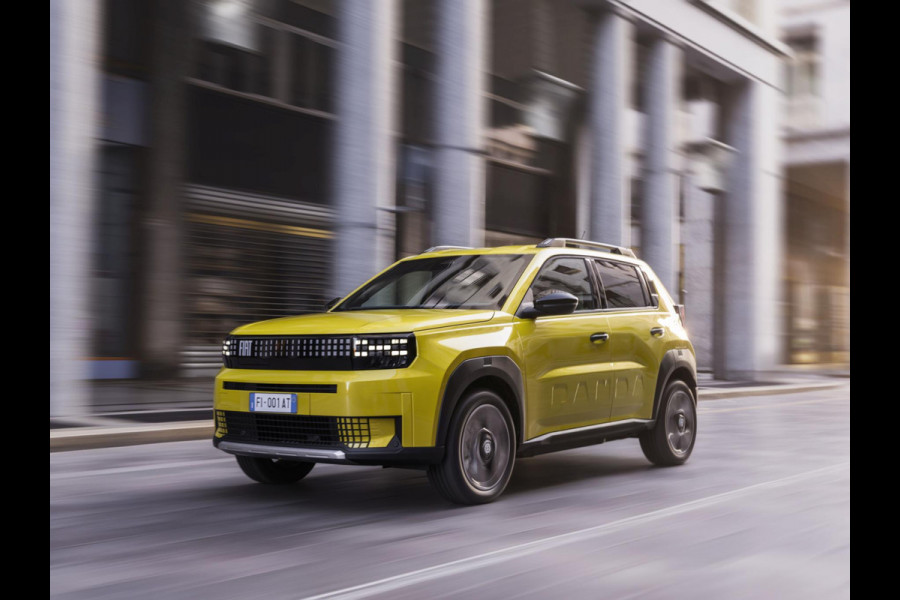 Fiat Grande Panda La Prima 44 kWh | Clima | Cruise | Camera | Apple Carplay | 17" | Navi | Winter Pack