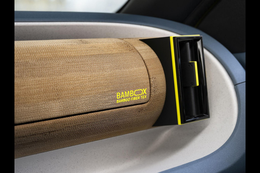 Fiat Grande Panda La Prima 44 kWh | Clima | Cruise | Camera | Apple Carplay | 17" | Navi | Winter Pack