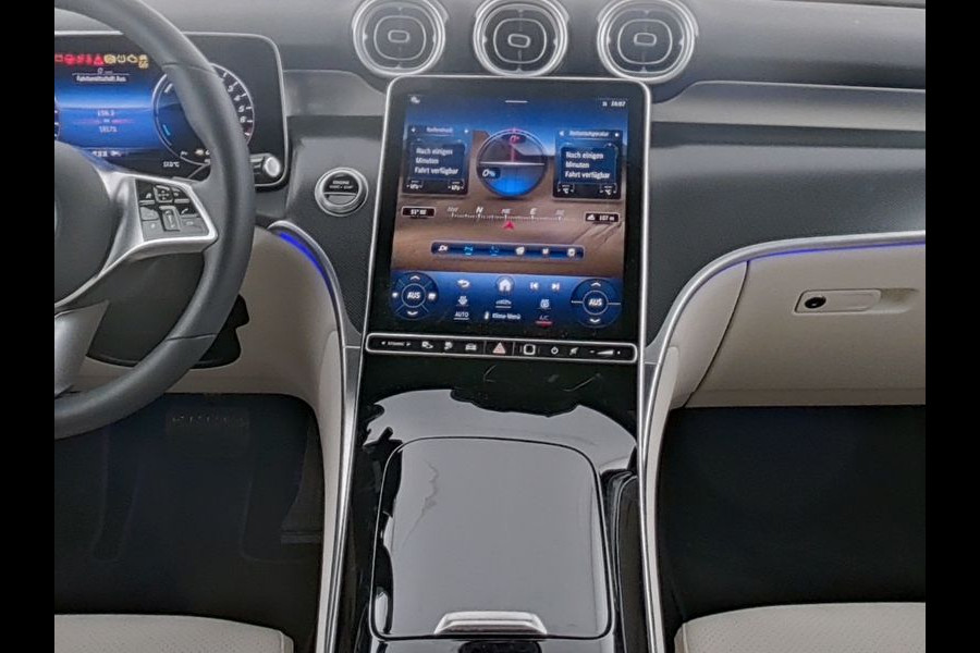 Mercedes-Benz GLC 300 e 4MATIC Plug-In Hybride | Edition Avantgarde | Alarm | Rijassistentiepakket plus | Stuur en Stoelverwarming | Memory Voorstoelen | Inclusief 24 maanden MB Certified garantie voor Europa.