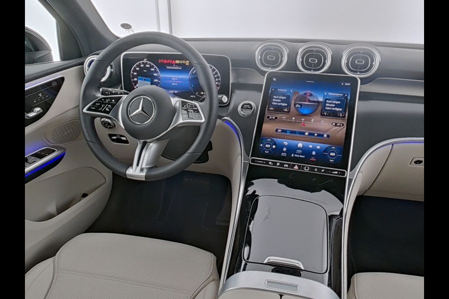 Mercedes-Benz GLC 300 e 4MATIC Plug-In Hybride | Edition Avantgarde | Alarm | Rijassistentiepakket plus | Stuur en Stoelverwarming | Memory Voorstoelen | Inclusief 24 maanden MB Certified garantie voor Europa.