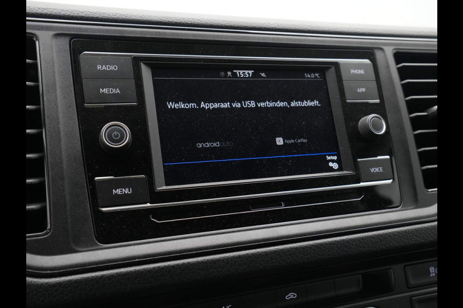 Volkswagen Crafter 30 2.0 TDI L3H3 Navi via App Camera Trekhaak Voorruitverwarming