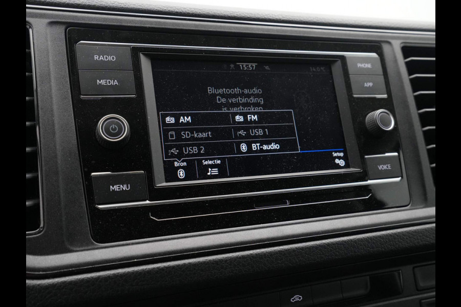 Volkswagen Crafter 30 2.0 TDI L3H3 Navi via App Camera Trekhaak Voorruitverwarming