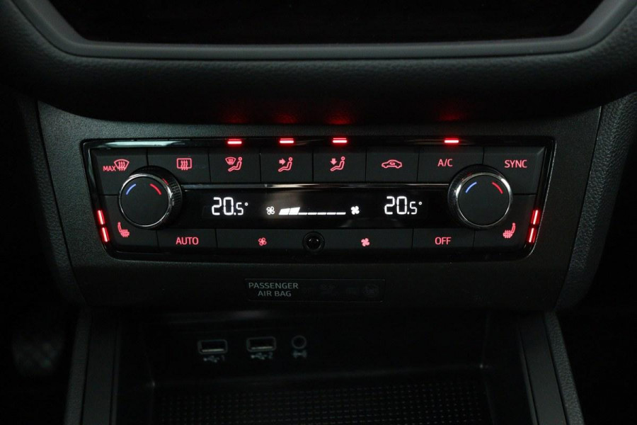 Seat Ibiza 1.0 TSI FR Intens | Stoelverwarming | Adaptive cruise | BEATS Pack | Full LED | Carplay | DAB | Camera | Climate control
