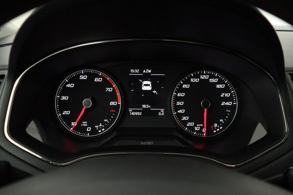 Seat Ibiza 1.0 TSI FR Intens | Stoelverwarming | Adaptive cruise | BEATS Pack | Full LED | Carplay | DAB | Camera | Climate control