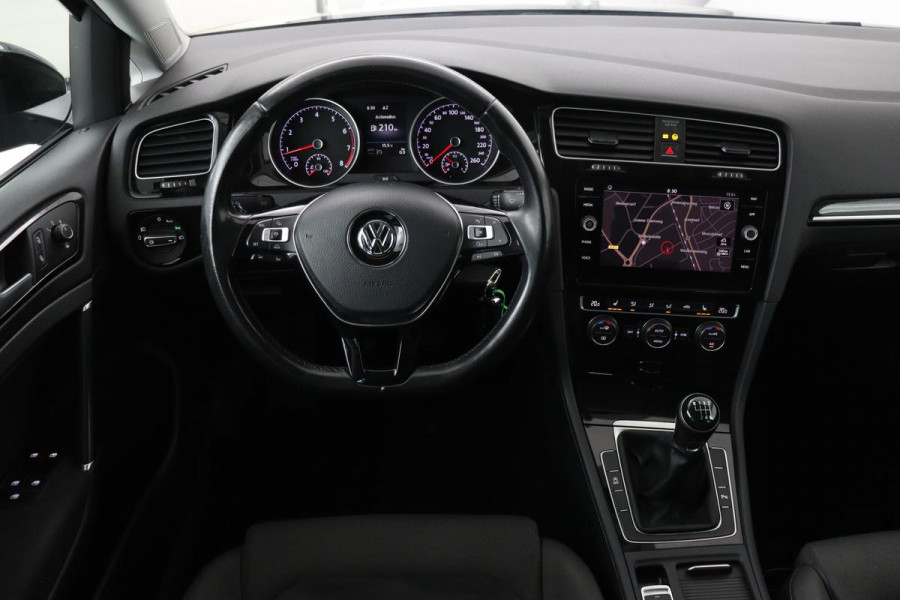 Volkswagen Golf 1.4 TSI Highline | Stoelverwarming | Camera | Full LED | Adaptive cruise | Carplay | Climate control | Parkeerhulp | Bluetooth