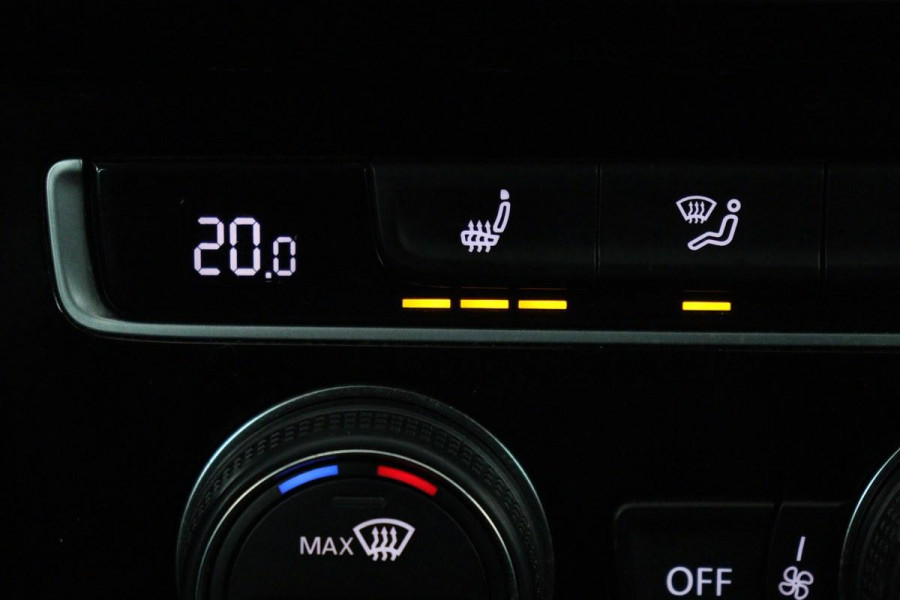 Volkswagen Golf 1.4 TSI Highline | Stoelverwarming | Camera | Full LED | Adaptive cruise | Carplay | Climate control | Parkeerhulp | Bluetooth