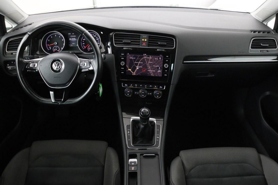 Volkswagen Golf 1.4 TSI Highline | Stoelverwarming | Camera | Full LED | Adaptive cruise | Carplay | Climate control | Parkeerhulp | Bluetooth