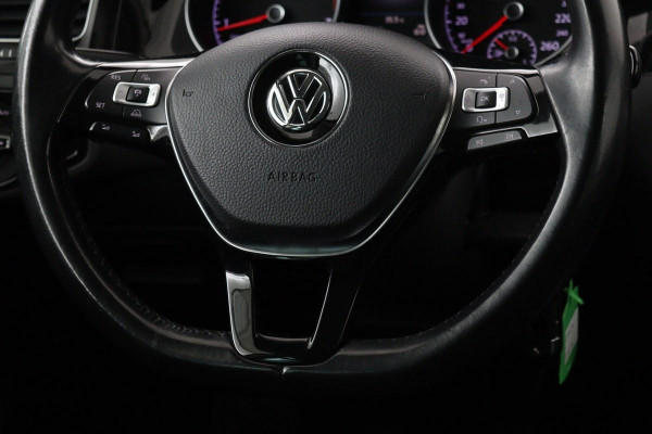 Volkswagen Golf 1.4 TSI Highline | Stoelverwarming | Camera | Full LED | Adaptive cruise | Carplay | Climate control | Parkeerhulp | Bluetooth