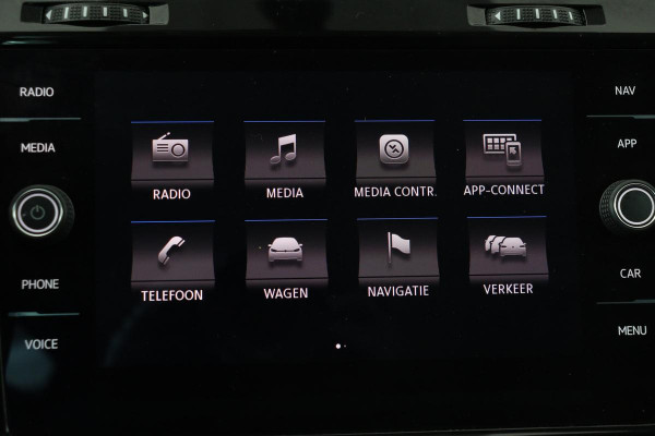 Volkswagen Golf 1.4 TSI Highline | Stoelverwarming | Camera | Full LED | Adaptive cruise | Carplay | Climate control | Parkeerhulp | Bluetooth