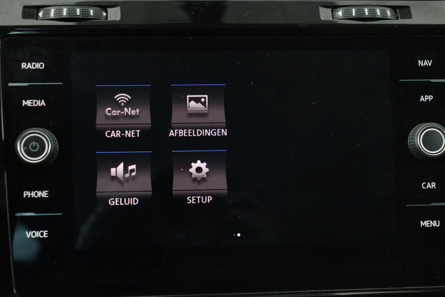 Volkswagen Golf 1.4 TSI Highline | Stoelverwarming | Camera | Full LED | Adaptive cruise | Carplay | Climate control | Parkeerhulp | Bluetooth