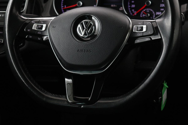 Volkswagen Golf 1.4 TSI Highline | Stoelverwarming | Camera | Full LED | Adaptive cruise | Carplay | Climate control | Parkeerhulp | Bluetooth