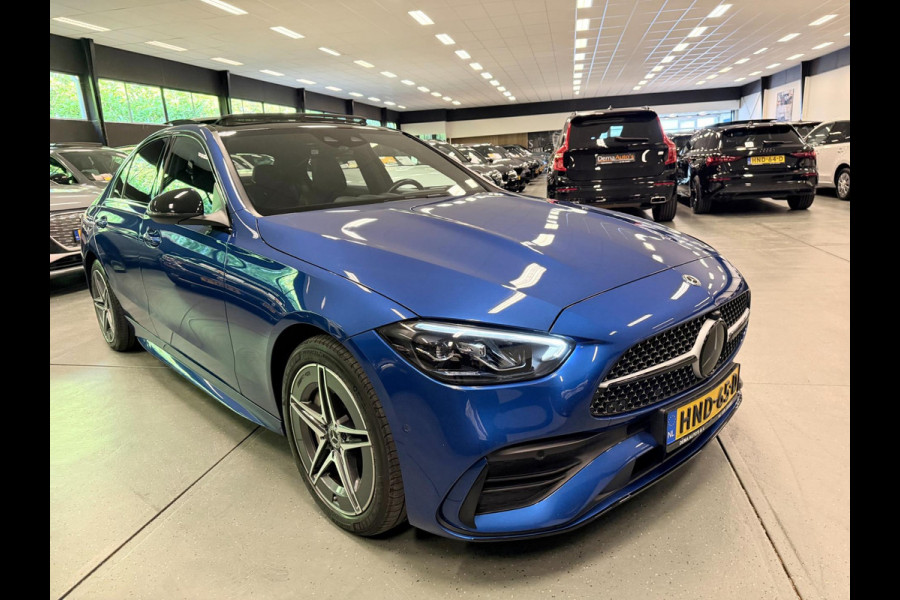 Mercedes-Benz C-Klasse 300 e AMG BLACK-LINE 313PK PANO/V-COCKPIT/NAVI/DAB/CARPLAY/CAM///