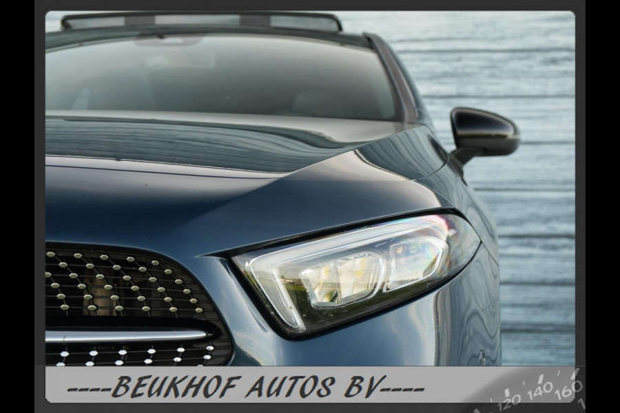 Mercedes-Benz A-Klasse 220 4MATIC Premium Pano Leer Nav Cam