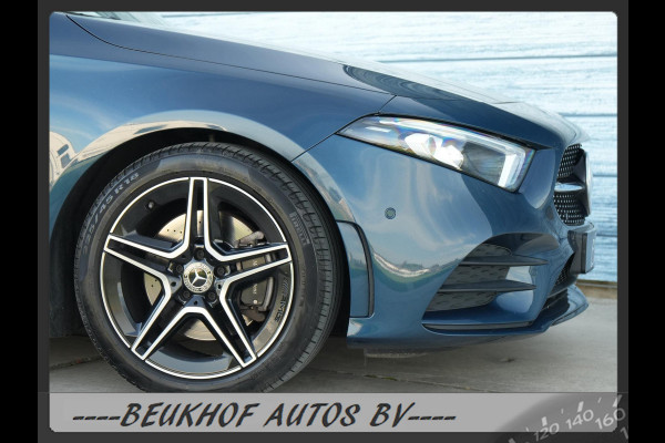 Mercedes-Benz A-Klasse 220 4MATIC Premium Pano Leer Nav Cam
