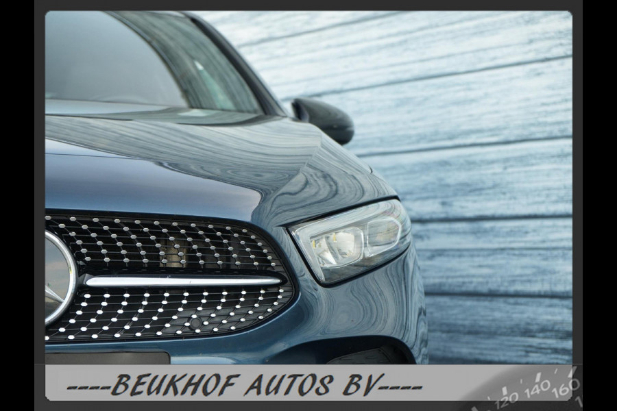 Mercedes-Benz A-Klasse 220 4MATIC Premium Pano Leer Nav Cam