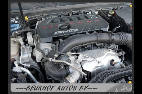 Mercedes-Benz A-Klasse 220 4MATIC Premium Pano Leer Nav Cam