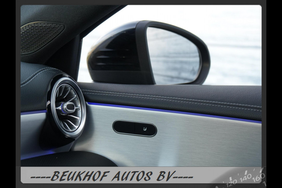 Mercedes-Benz A-Klasse 220 4MATIC Premium Pano Leer Nav Cam