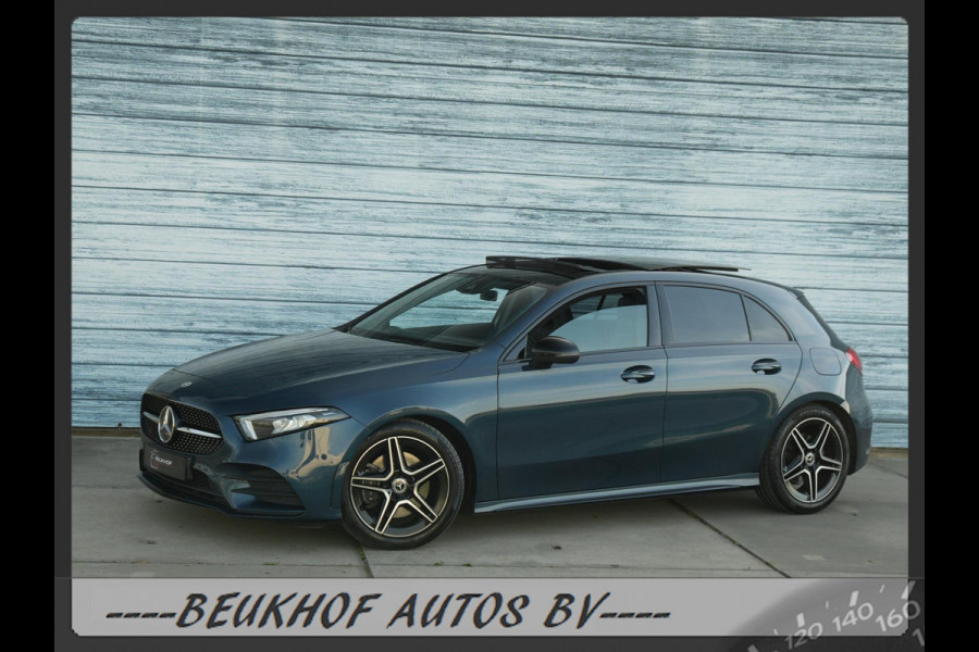 Mercedes-Benz A-Klasse 220 4MATIC Premium Pano Leer Nav Cam