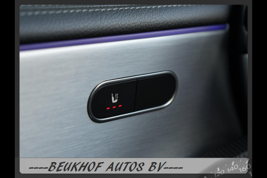 Mercedes-Benz A-Klasse 220 4MATIC Premium Pano Leer Nav Cam