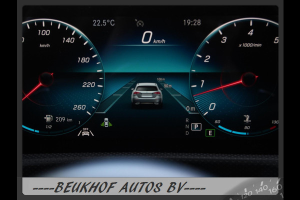 Mercedes-Benz A-Klasse 220 4MATIC Premium Pano Leer Nav Cam