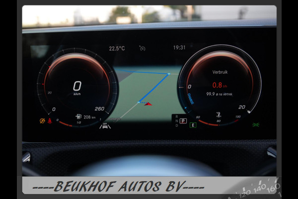 Mercedes-Benz A-Klasse 220 4MATIC Premium Pano Leer Nav Cam