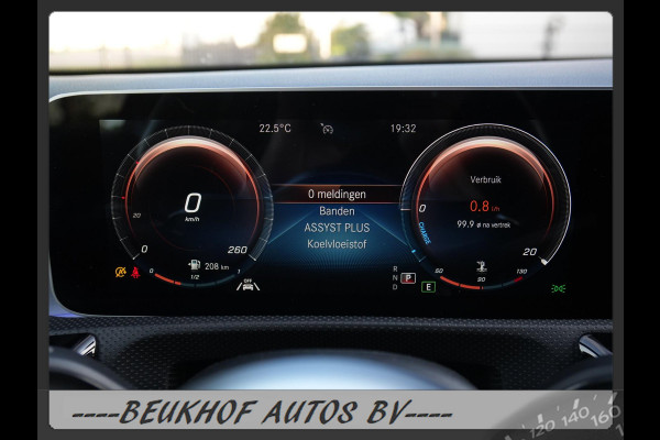 Mercedes-Benz A-Klasse 220 4MATIC Premium Pano Leer Nav Cam