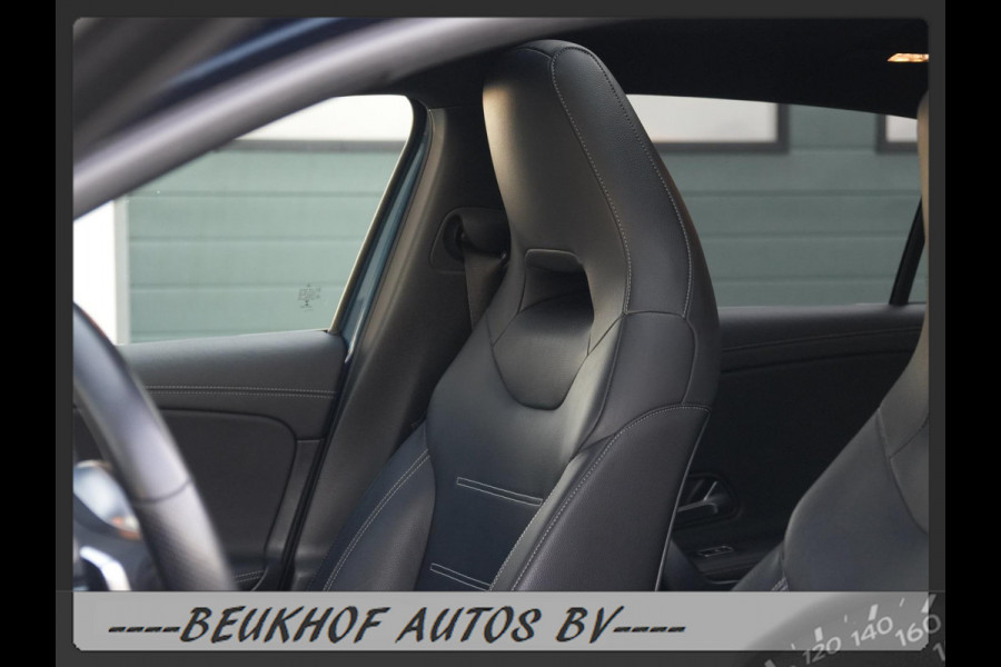 Mercedes-Benz A-Klasse 220 4MATIC Premium Pano Leer Nav Cam