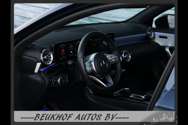 Mercedes-Benz A-Klasse 220 4MATIC Premium Pano Leer Nav Cam