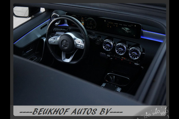 Mercedes-Benz A-Klasse 220 4MATIC Premium Pano Leer Nav Cam