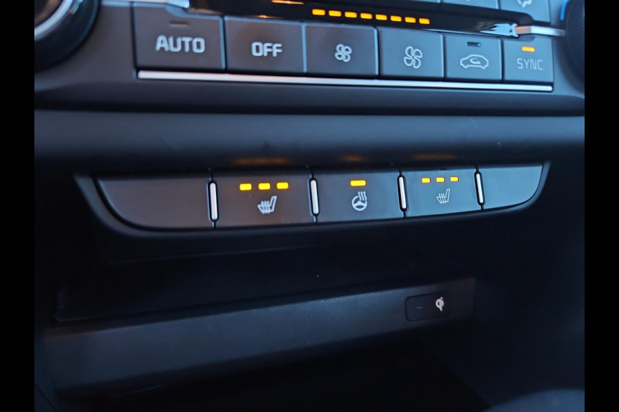 Kia Ceed Sportswagon 1.5 T-GDi DynamicPlusLine | Automaat | Navi | Stoel- en stuurverwarming | Clima | Parkeersensoren | LMV |