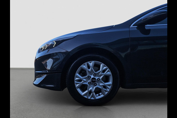 Kia Ceed Sportswagon 1.5 T-GDi DynamicPlusLine | Automaat | Navi | Stoel- en stuurverwarming | Clima | Parkeersensoren | LMV |