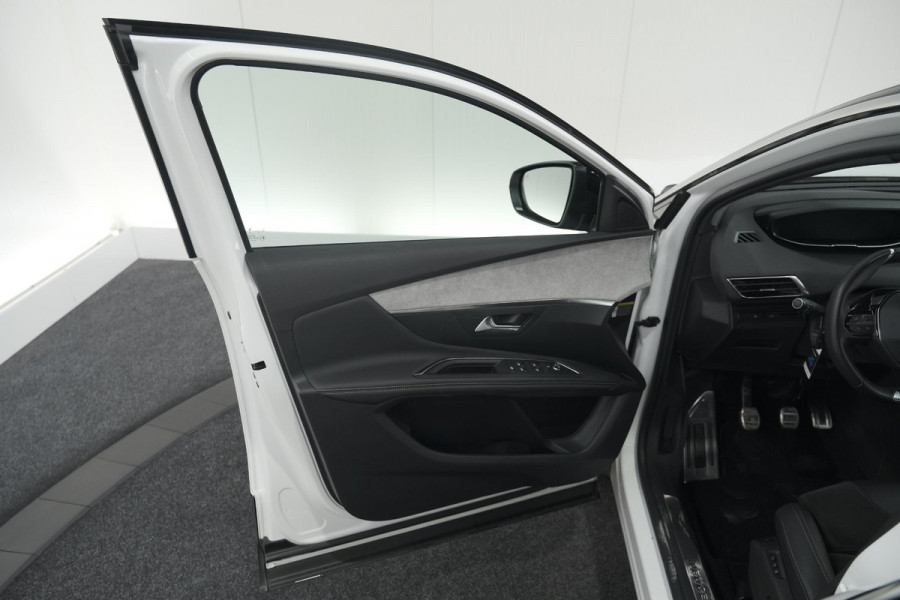 Peugeot 3008 PureTech 130 GT | Camera | Adaptieve Cruise Control | Elektronische Achterklep