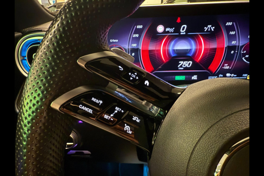 Mercedes-Benz C-Klasse 300 e AMG BLACK-LINE 313PK PANO/V-COCKPIT/NAVI/DAB/CARPLAY/CAM///