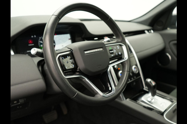 Land Rover Discovery Sport P300e S Plug In Hybrid Dealer O.H. PHEV | Panodak | Alcantara Sportstoelen Memory | Trekhaak Afneembaar | Adaptive Cruise | 360 Camera | L.M. 20" | Camera | Navigatie | Apple Carplay | Virtual | DAB |